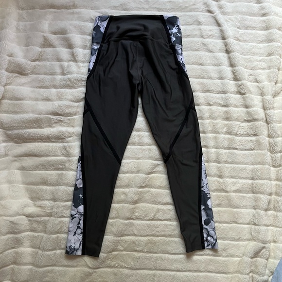 Under Armour cropped leggings - Picture 5 of 5